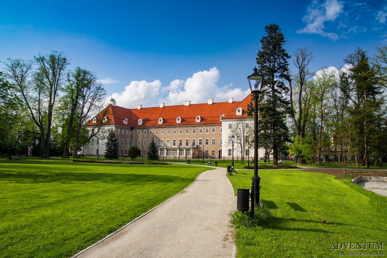 Dolina Pałaców i Ogrodów Cieplice Pałac Dolny Śląsk Przewodnik