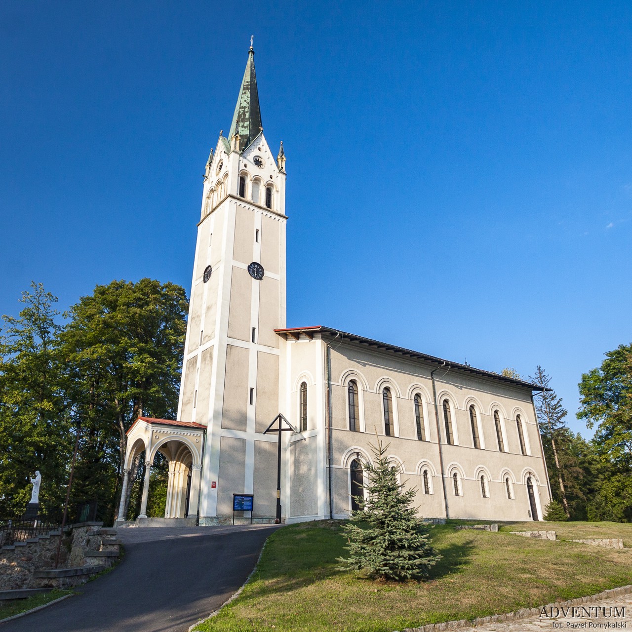 Mysłakowice Pałac Atrakcje Zwiedzanie Kościół Noclegi Dolny Śląsk
