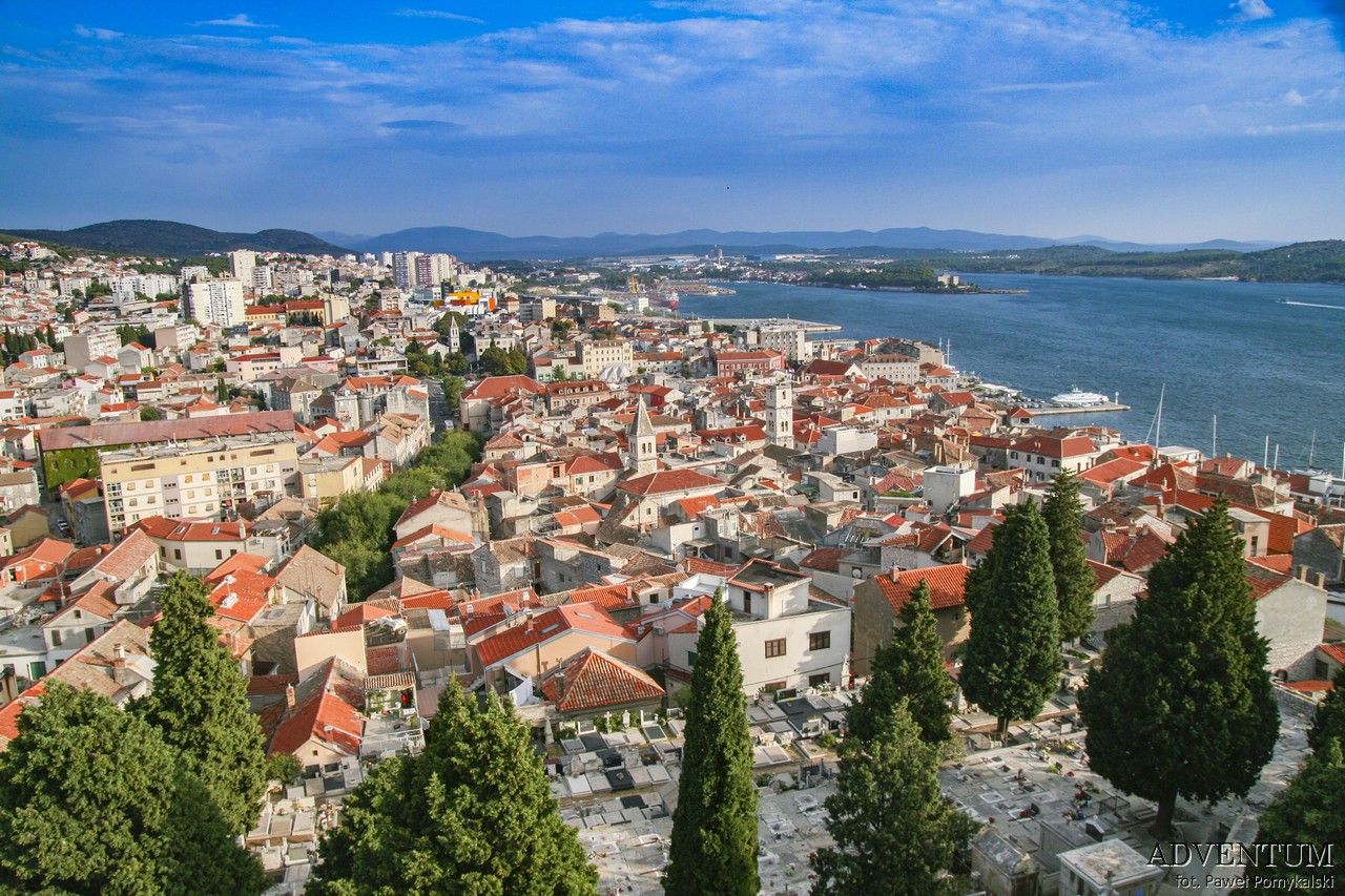 Szybenik Šibenik chorwacja katedra twierdza gra o torn atrakcje zwiedzanie mapa plaże