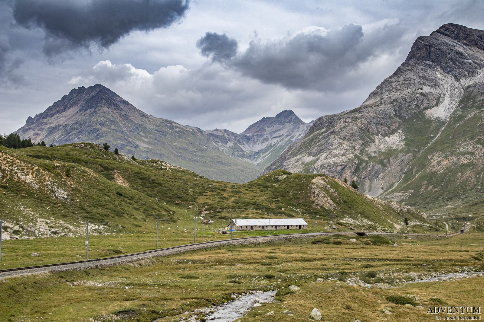 Bernina Express Szwajcaria Jak Kupić Bilet Pociąg Panoramiczy Chur Tirano UNESCO