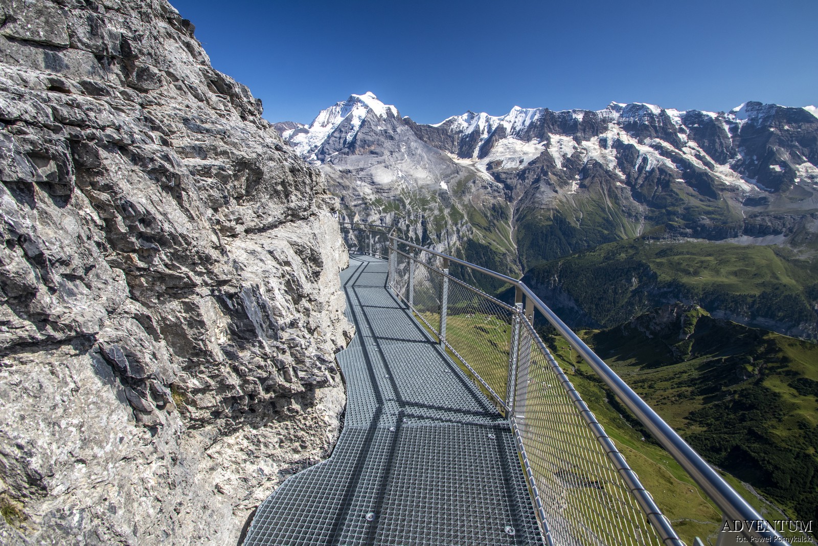 Schilthorn góry Szwajcaria Alpy Kolejka Linowa James Bond 007 Bilety Ceny parking Jungfrau Mönch Eiger