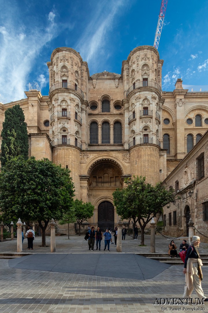 Malaga, Andaluzja, Hiszpania, wakacje w Hiszpanii, co zobaczyć w Andaluzji, wakacje w Hiszpanii, wakacje w Andaluzji, citybreak w Maladze, katedra, zabytek