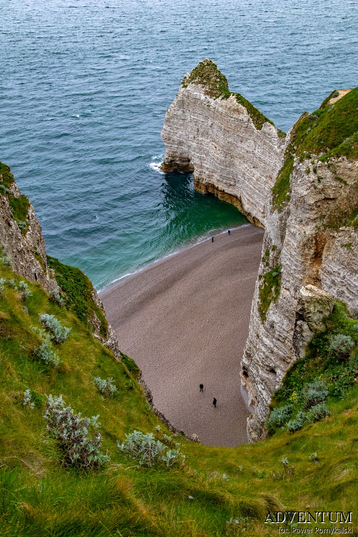 klify Étretat, plaża, kurort, Normandia, Francja, atrakcje Normandii