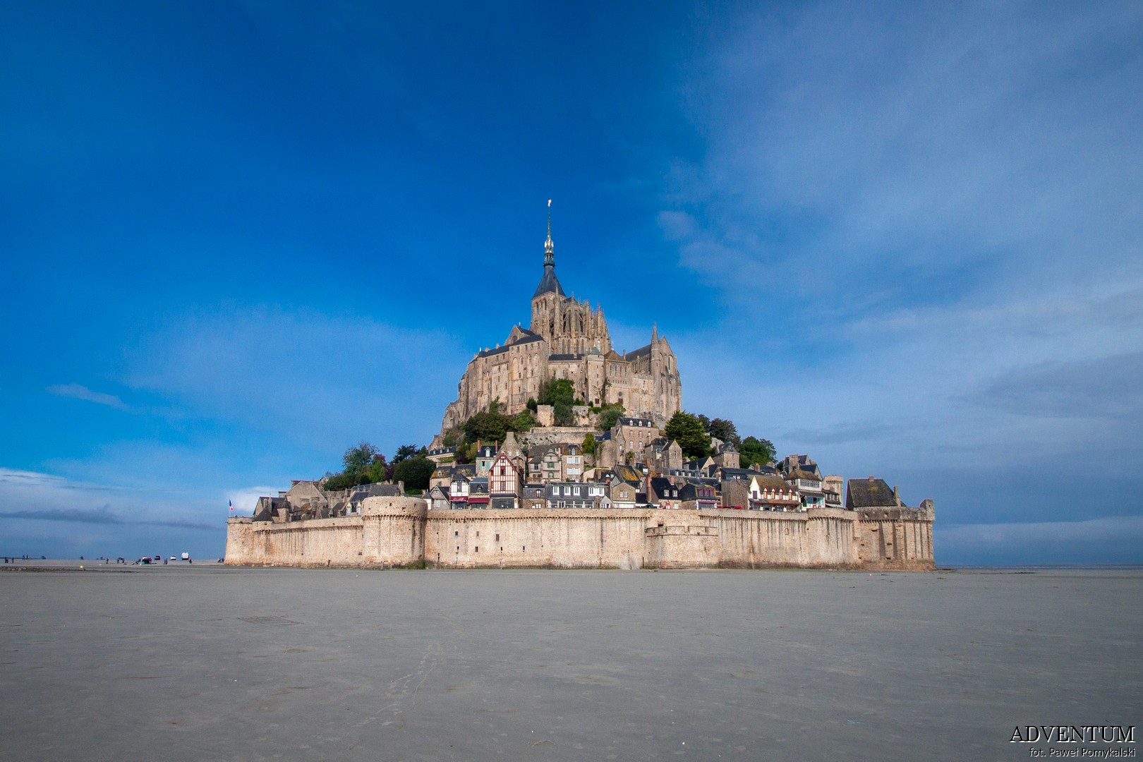 Ikona Normandii, czyli niezwykłe Mont Saint Michel. Normandia, największe atrakcje Normandii, Francja, zabytki, zwiedzanie, podróżowanie, co zobaczyć w Normandii, przewodnik po Normandii
