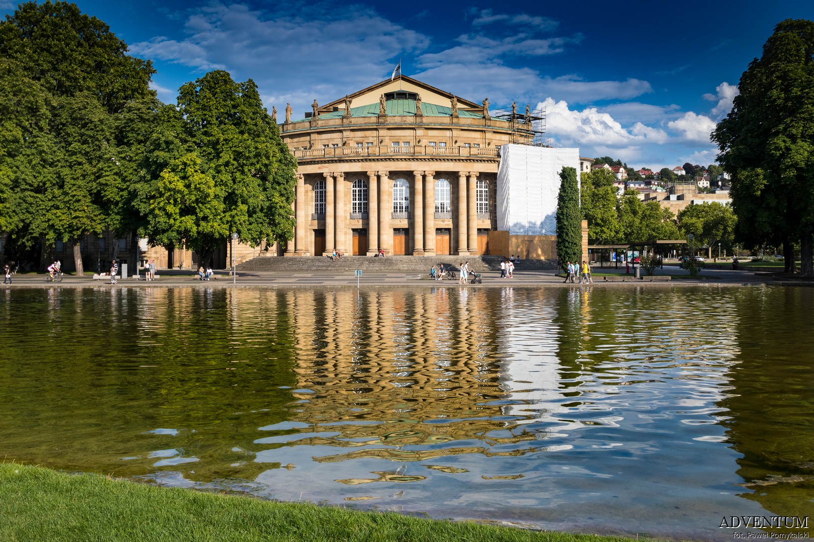 Neues Schloss, zamek, pałac, Stuttgart, miasto, metropolia, Niemcy, zwiedzanie Niemiec, atrakcje Niemiec , ulica, kamienice, architektura, atrakcje Stuttgartu